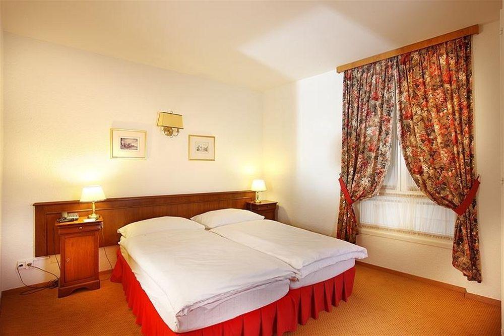 Hotel Residence Du Boulevard Лозанна Номер фото